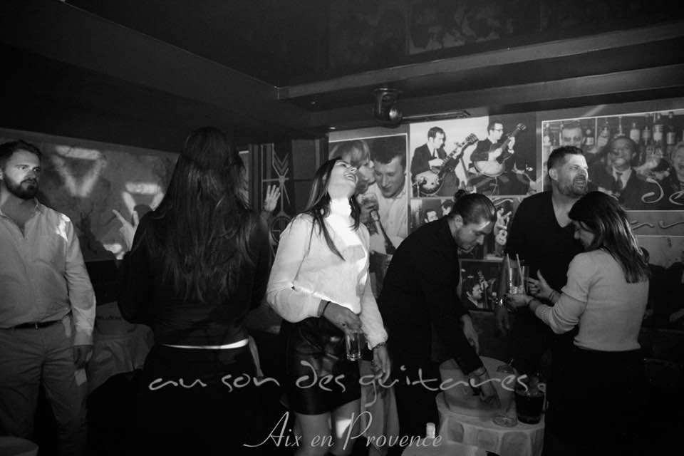 Son des Guitares — Ambiance intérieure